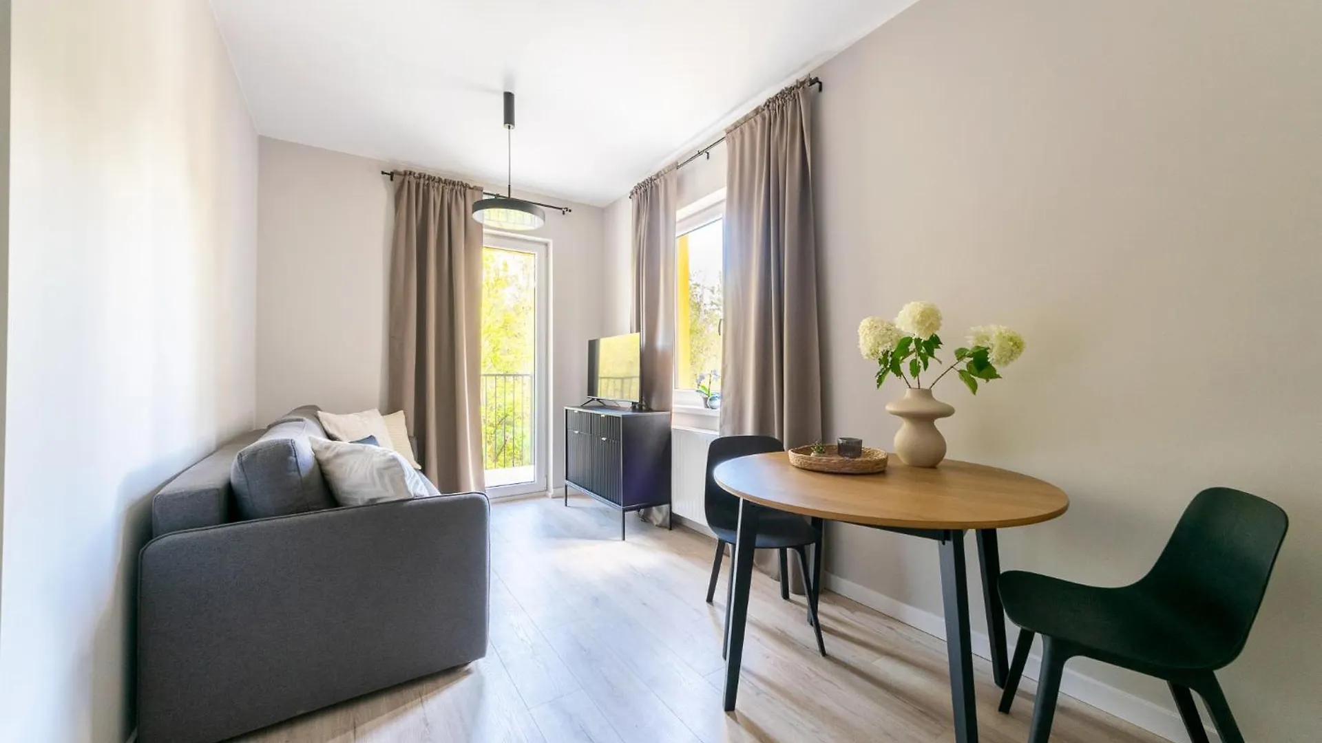 Platinum Apartments Warsaw